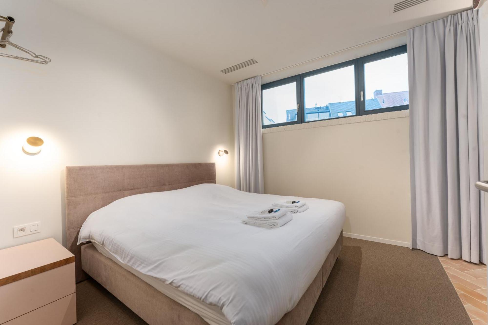 Bridgerton Apartment *